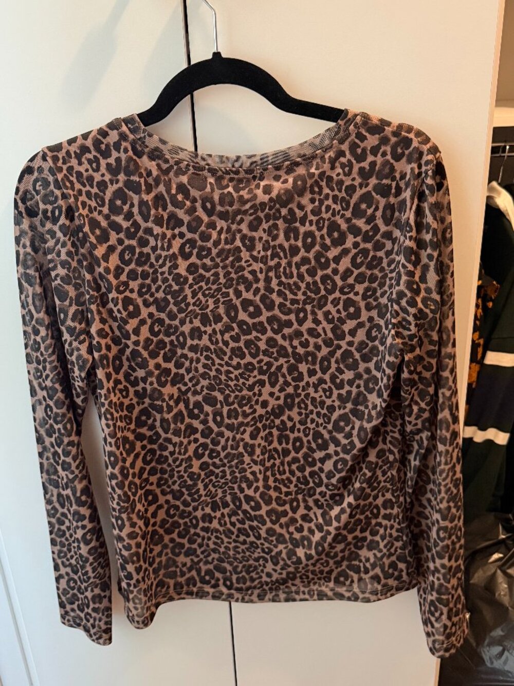 Sanctuary Leopard Print Long Sleeve Mesh Top Size Medium